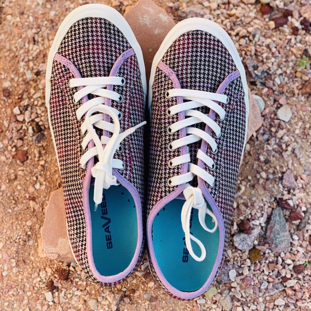 Seavees Standard Sneaker Women Size 8.5